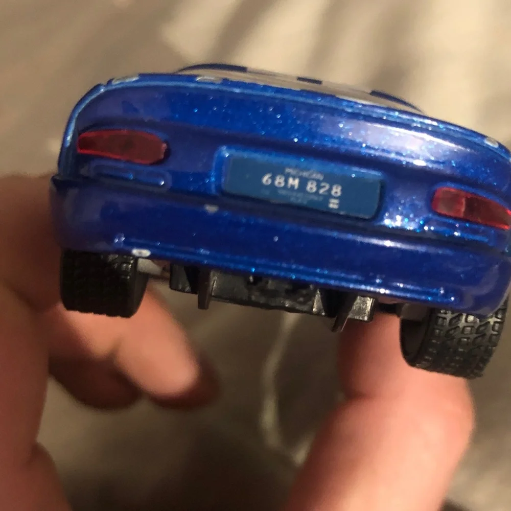Dodge Viper Pull Back 1/39 blue with white racing stripes